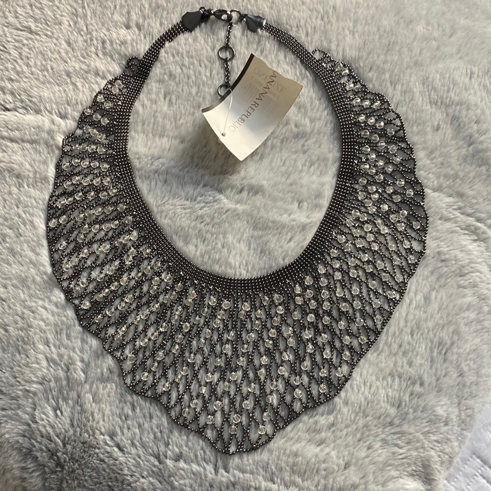 Banana republic necklace